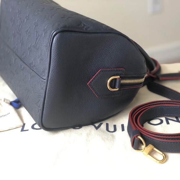 SOLD Louis Vuitton Empreinte Leather Bandouliere25 - Picture 5 of 8
